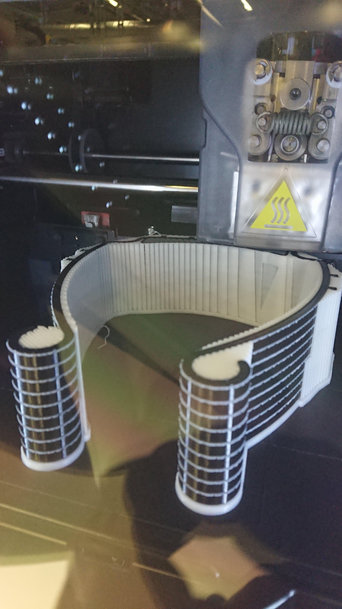 3D-modelleertechniek voor het versnellen van de productie van gelaatsschermen